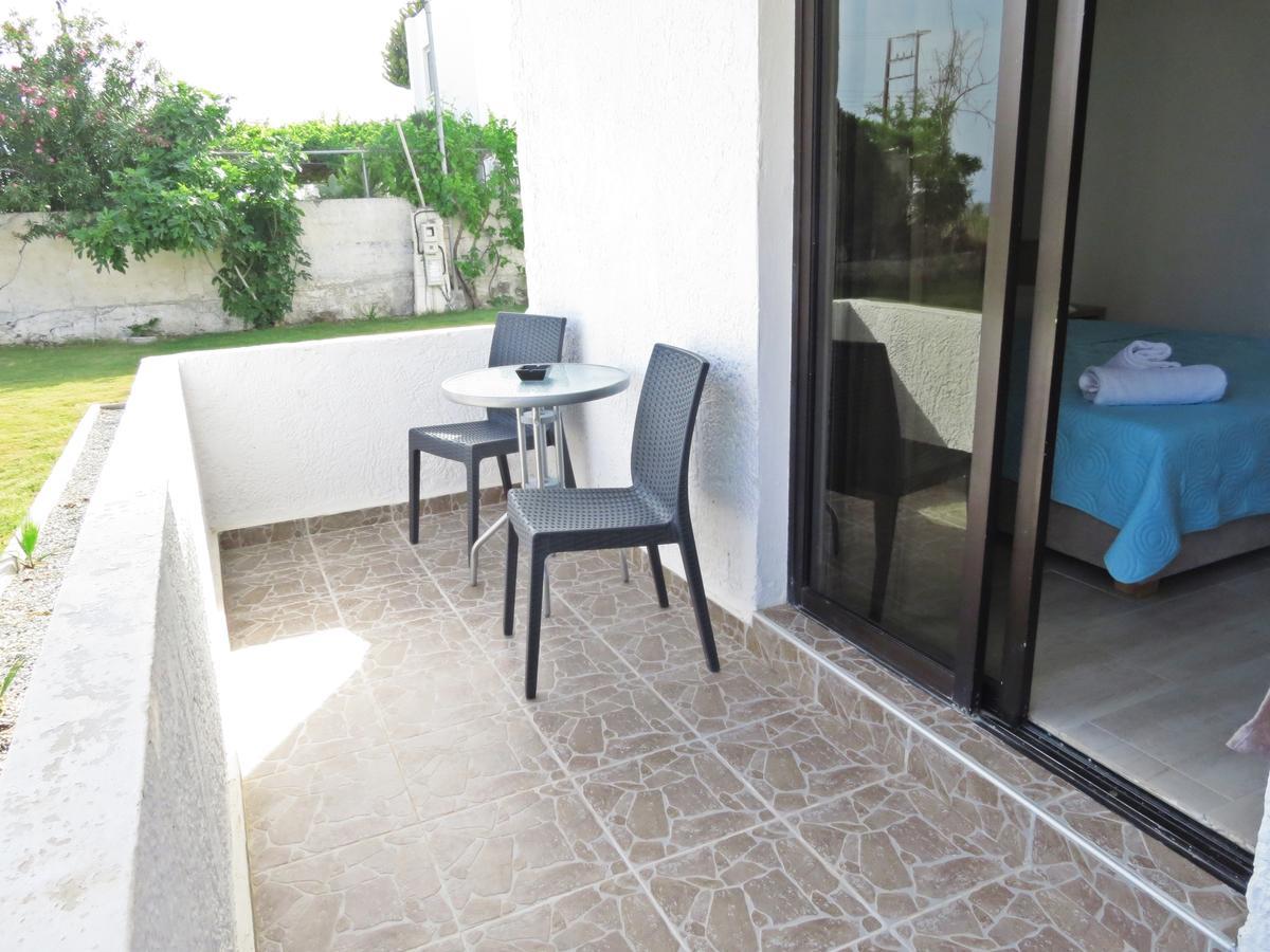 Loukas Beach Rooms Kiotari Bagian luar foto