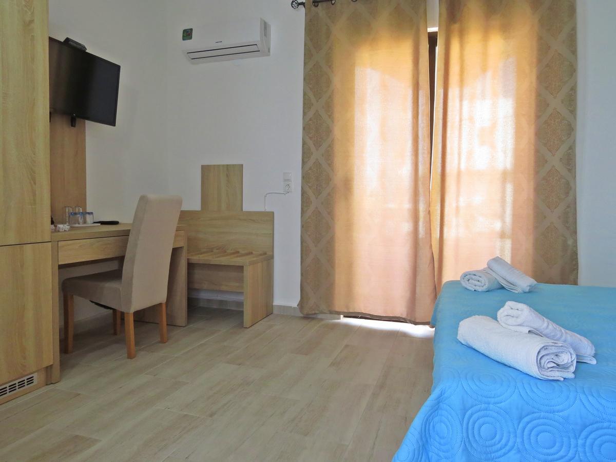 Loukas Beach Rooms Kiotari Bagian luar foto
